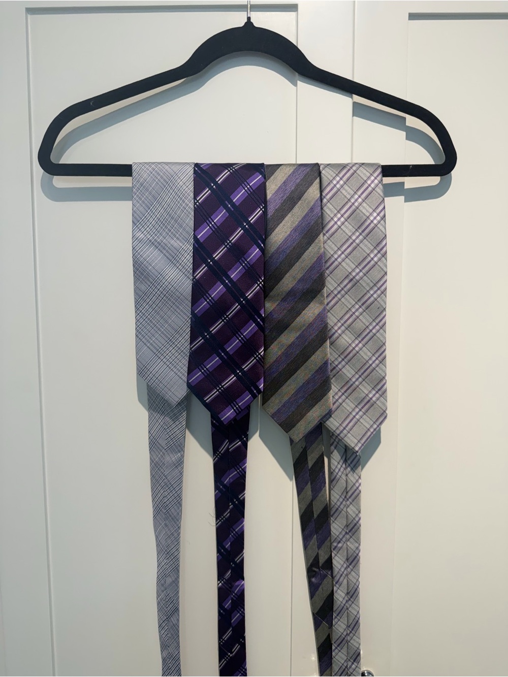 (4) Classic Men's Purple Plaid Tie - Unbranded - Picture 2 of 3